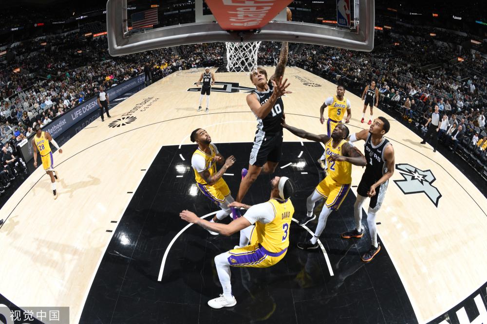 一直被媒体 一直被媒体